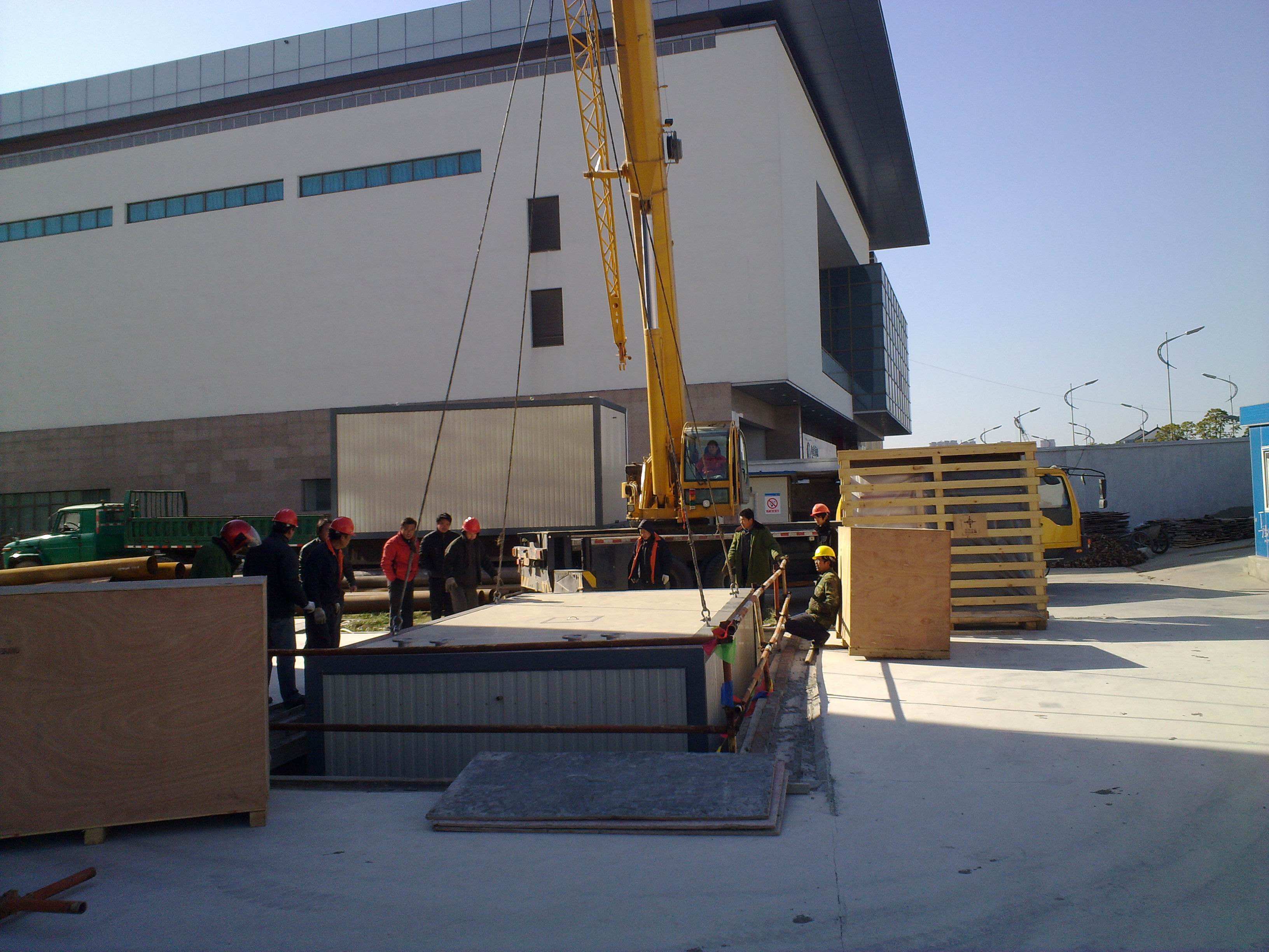 為什么要選擇專業的設備吊裝搬運公司？